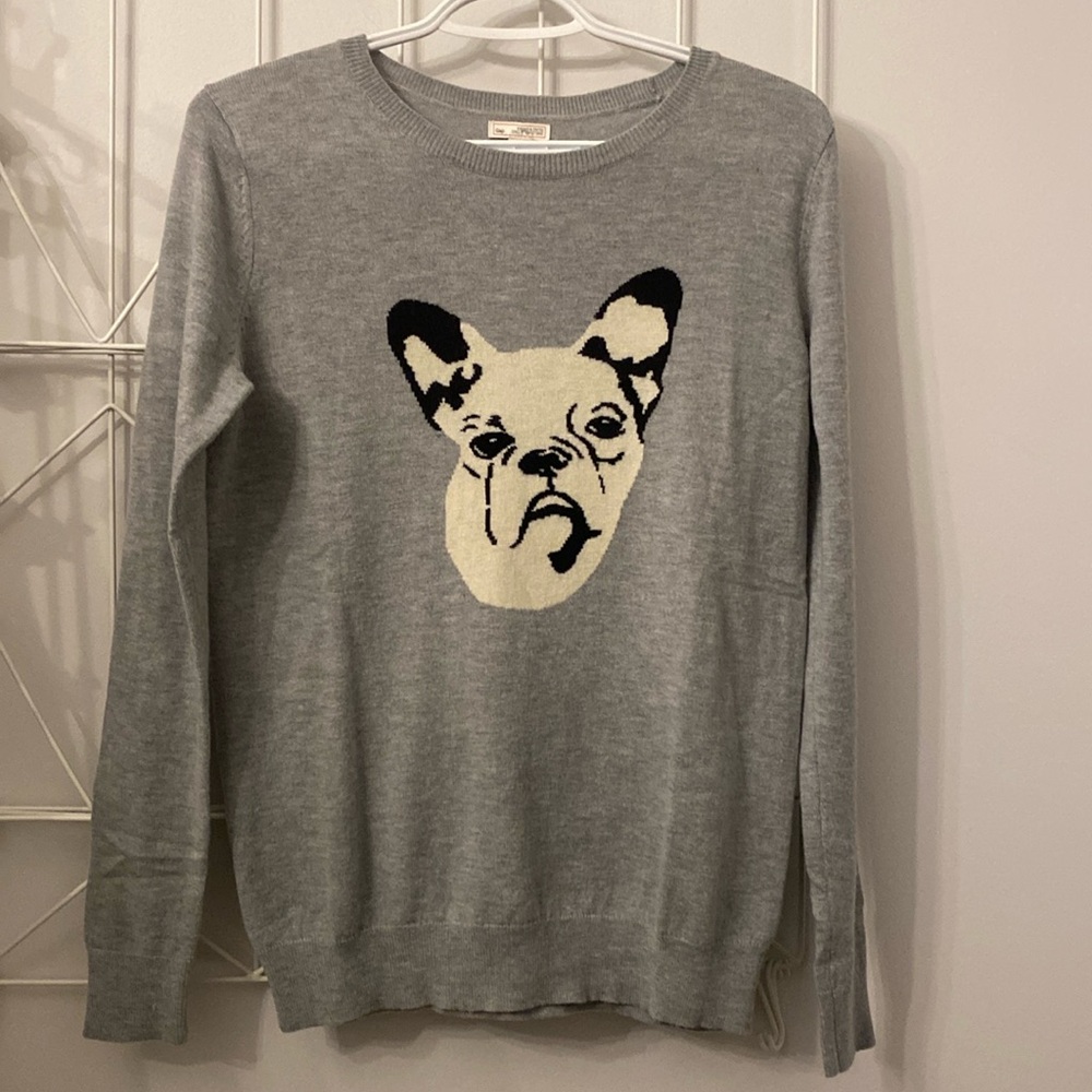 Gap grey sweater with dog